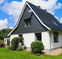 Gepflegtes Einfamilienhaus mit großem Garten - Hohenlockstedt