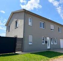 Einfamilienhaus freistehend mit Doppelgarage - Fellheim