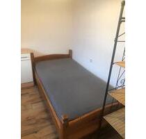 WG-Zimmer mit Küche, Aufenthaltsraum, Bad, Balkon etc. voll möbli - Schwandorf