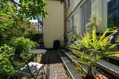 Foto - Garten-Oase mitten in der Innenstadt, 3 Zimmer Wohnung SHA