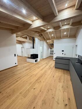 Foto - Traumhafte Penthouse Wohnung Am Sonnenhang mit Sichtdachstuhl