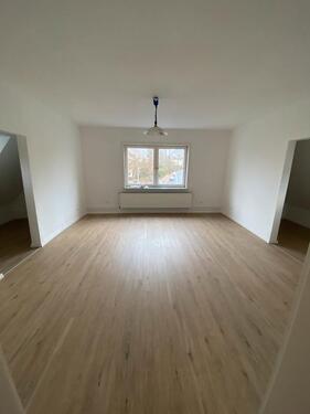 Foto - Attraktive 3,5 Zimmer-Wohnung mit Garage und Einbauküche