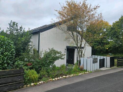 Foto - Einfamilienhaus mit Einliegerwohnung