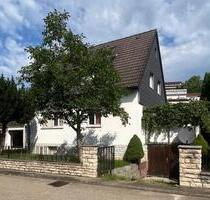 Achtung! Schnäppchen! Einfamilienhaus in einer sehr ruhigen Lage - Aalen Unterkochen