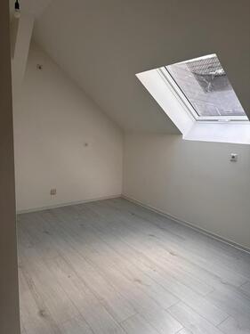 Foto - MAX. 2 PERSONEN, MAISONETTE-WOHNUNG BI-WESTEN zu vermieten