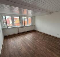2-Zimmer-Dachgeschosswohnung direkt am Theater in Lorsch