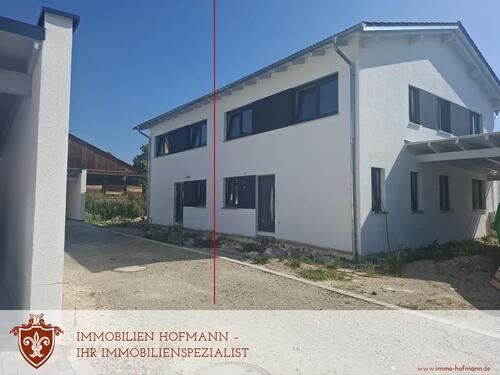 Foto - Modern, effizient, komfortabel: Doppelhaushälfte in Pilsting