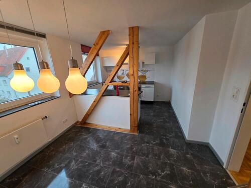 Foto - Helle 2,5 Zimmer Dachgeschosswohnung