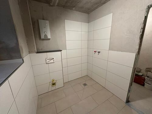 Foto - Neu Renovierte 2,5 Zimmerwohnung