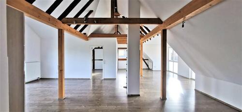 Foto - Großzügige 2 Zi Loft-DG-Whg. 129 qm mieten von privat