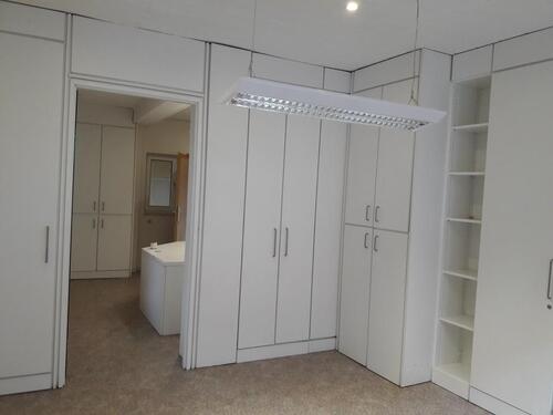 Foto - Teilmöblierte Büroräume - 220,00 EUR Kaltmiete,