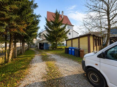 Foto - Mehrfamilienhaus, Wohnhaus in Ichenhausen zum Kaufen
