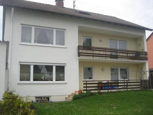 Foto - Top 4,5 Zimmer EG-Wohnung mit Terrasse und Garten in Illertissen