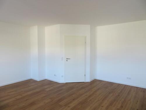 Foto - *Erstbezug nach Sanierung* 4 ZKB-Whg. 104 m² mit Terrasse & EBK