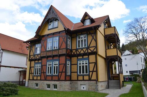 Foto - DG Wohnung in Fachwerkvilla - TOP Wohnlage - ökologisch saniert