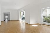 Foto - Eleganz im Altbau: Großzügiges Wohnen mit Balkon, Parkett & zwei Bädern