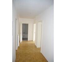 3-R-Whg inkl. Balkon, EBK, neues Bad und Stellpl. in zentr. Lage - Chemnitz Altendorf