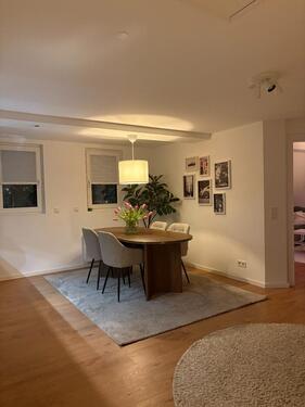 Foto - 4 Zimmer Dachgeschoss Wohnung - 1.400,00&nbsp;EUR Kaltmiete, ca.&nbsp; 95,00&nbsp;m&sup2;