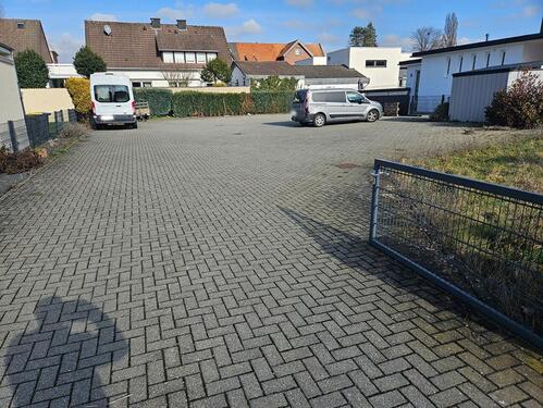 Foto - Verpachtung große befestigte, befahrbare Fläche in Innenstadtlage