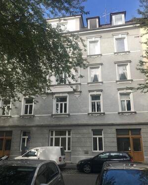 Foto - 1,5-Zimmer-Dachgeschosswohnung in einem denkmalgeschützten Altbau im beliebten Westend
