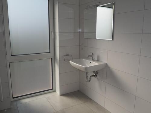 Foto - Obergeschosswohnung zu vermieten, Balkon, Aufzug, PV