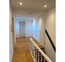 Stilvolle, lichtdurchflutete DG-Wohnung - Herne Sodingen