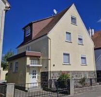 Einfamilienhaus mit großzügigem Garten und Garage in Lollar