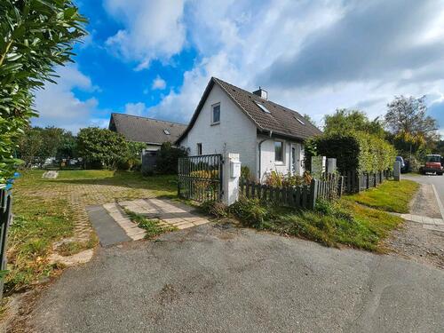 Foto - Einfamilienhaus zum kauf - 325.000,00 EUR Kaufpreis,
