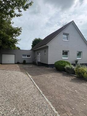 Foto - Kernsaniertes Einfamilienhaus mit Einliegerwohnung in Handewitt