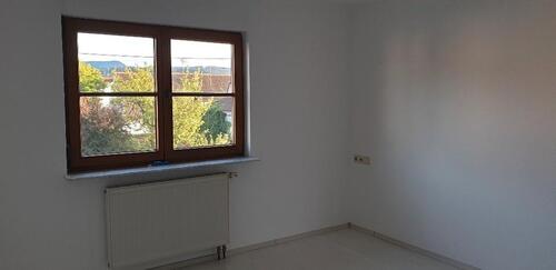 Foto - 4 Zimmer Etagenwohnung zur Miete in Gomaringen