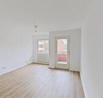 Großzügiges Wohnen: Helle 4-Zi.-Wohnung mit Balkon - Diepholz