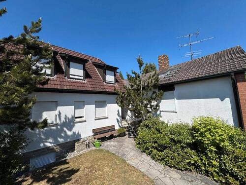 Foto - Einfamilienhaus mit Einliegerwohnung, Anbau und großem Grundstück
