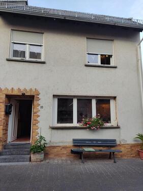 Foto - 2 Familien Haus mit Nebengebäude