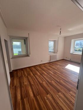 Foto - 3,5-Zimmerwohnung mit Wintergarten und Haushaltsraum