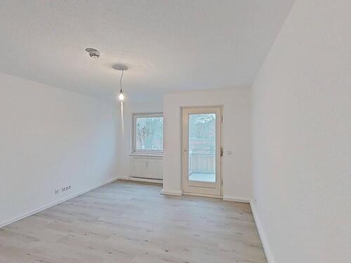 Foto - Frisch renoviert & sofort einziehen – 4 Zimmer mit Balkon