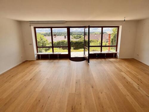 Foto - Split-Level-Haus mit Designbädern, Dachterrasse & PV