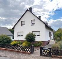 Einfamilienhaus mit Garten und viel Potenzial - Hellenhahn-Schellenberg