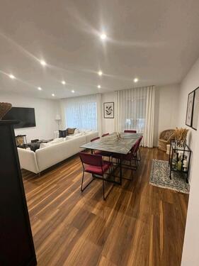 Foto - Provisionsfrei! 2021 Kernsanierte 4-Zimmer-Erdgeschosswohnung