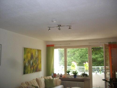 Foto - 2 ZKB mit Balkon ca. 58m² Eschberg , Aufzug Buslinie 105107