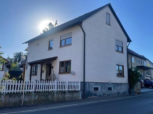 Foto - Einfamilienhaus, geeignet für zwei Familien