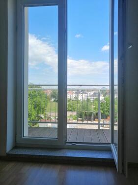 Foto - +toller Ausblick inklusive+ 3 Zimmer WE mit WohnkücheWanneBalkon! #SP2