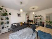 Foto - Helle 2-Zimmer Wohnung mit Balkon & Gartenblick (zum 01.11.)