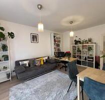 Helle 2-Zimmer Wohnung mit Balkon & Gartenblick (zum 01.11.) - Berlin Pankow