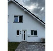 Doppelhaushälfte in Eudenbach zum 1.12.25 - Königswinter