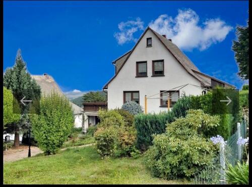 Foto - Liebevoll saniertes Einfamilienhaus mit großem Grundstück