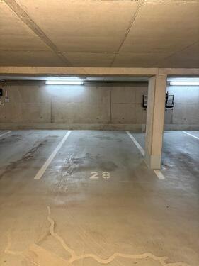 Foto - Tiefgaragenstellplatz in Garching zu vermieten!