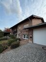 Foto - Freistehendes Einfamilienhaus mit Garage