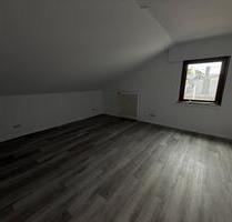 5 ZKB - DG Wohnung in Ehringshausen Zentral