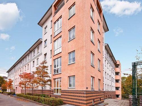 Foto - Frisch sanierte 2-Zimmer-Wohnung mit Wintergarten, Tiefgarage und Aufzug