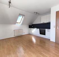 3-Zi.-DG-Wohnung mit neuer EBK & Balkon – Einziehen & Wohlfühlen - Dettingen an der Iller